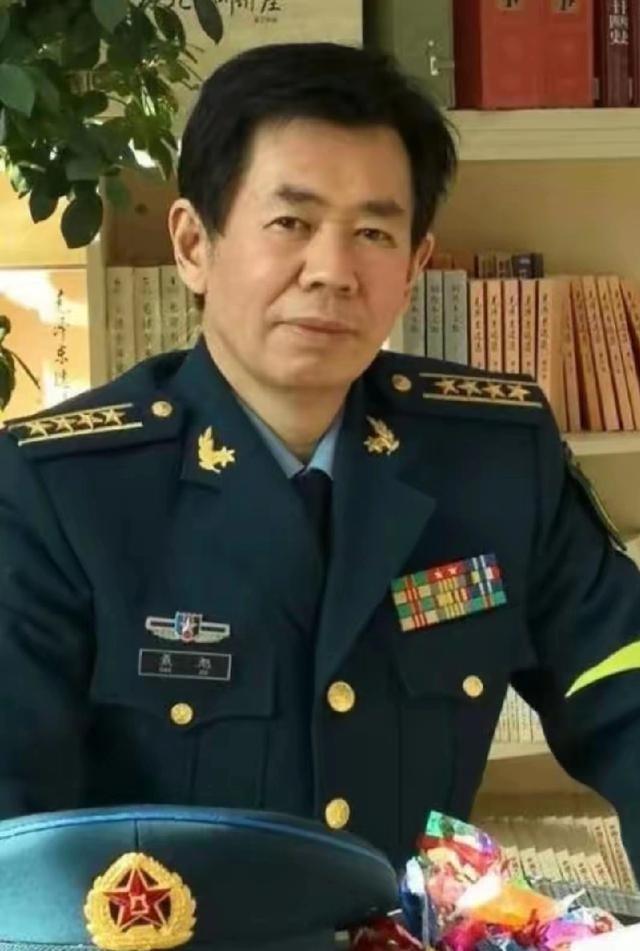 中国著名军事专家戴旭说：我们现在面对外部的各种挑衅，如果不采用伟人毛主席对外敌的