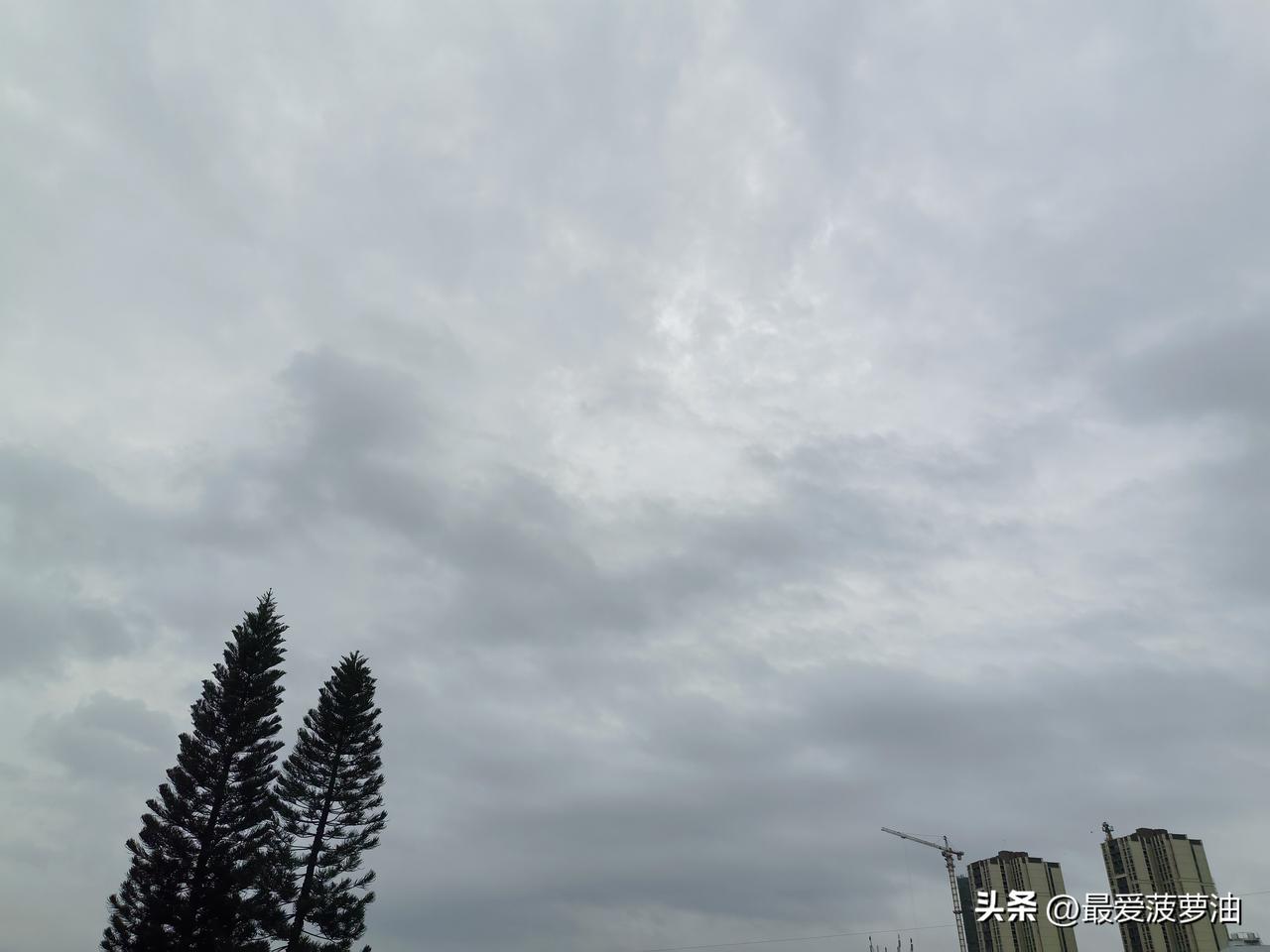广东：今明两天中西部雷雨显著，周三起降雨减弱，气温上升！

20～21日，广东中