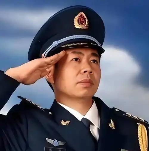 中国著名军事专家戴旭说：我们现在面对外部的各种挑衅，如果再不采用伟人毛主席对外敌