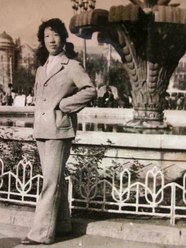妈妈去世多少年才能不难过 没有不难过这个说法，只要想起来就还是会有情绪波动，只不