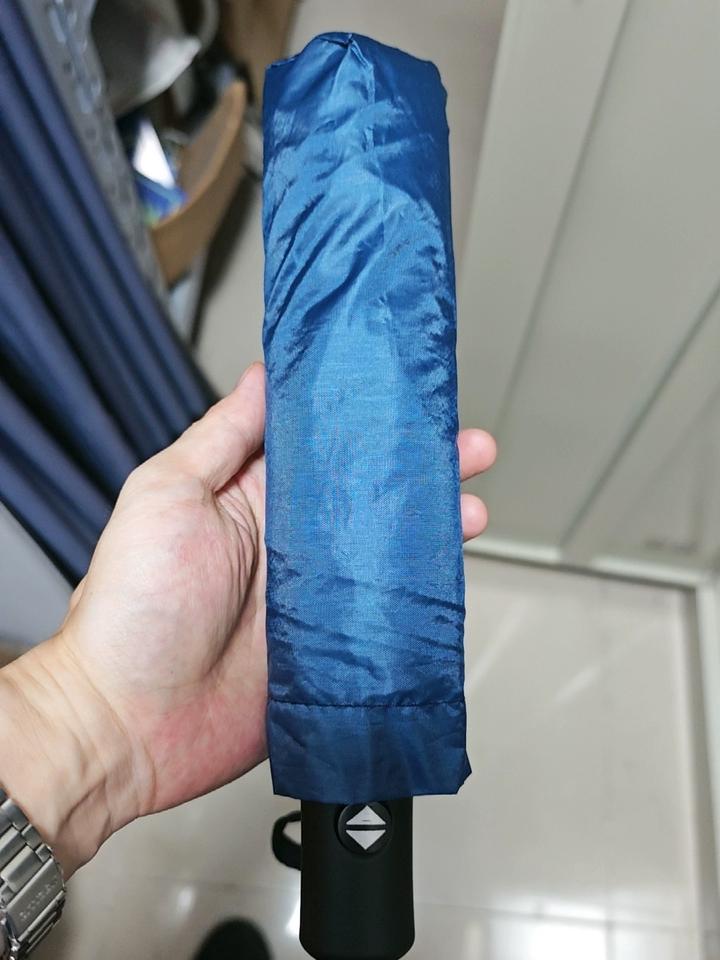 十元档的全自动开伞+自动合伞结构，8K2龙骨黑胶防晒（电子测温计实测伞下遮阳降温