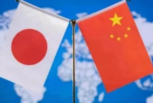 如今的日本似乎彻底慌了起来！越来越多的日本公民认识到了一个事实，一旦中国和日本真