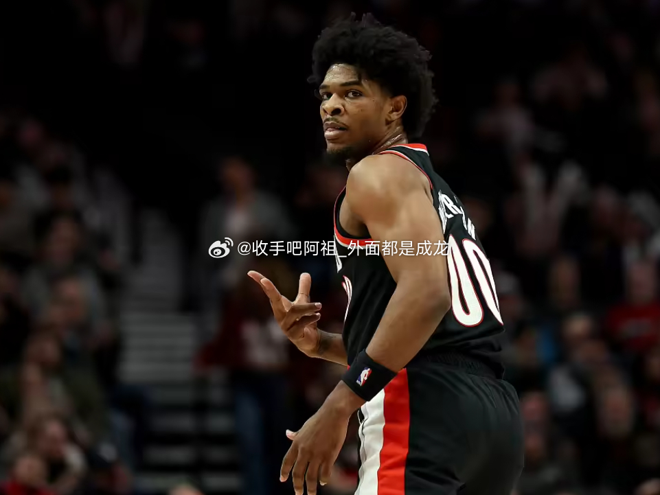 开拓者队主场以124-114战胜爵士。本场比赛开拓者队五人得分上双，成功捍卫主场