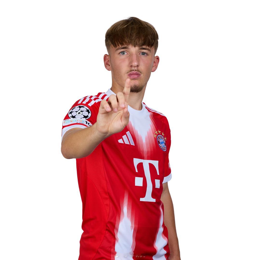 Sky披露，本赛季开始前才与拜仁续约到2028年的伦纳特·卡尔，会在明年2月22