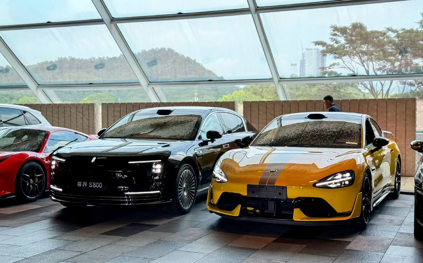 好家伙，尊界S800、小米SU7 Ultra同框！ ​​​