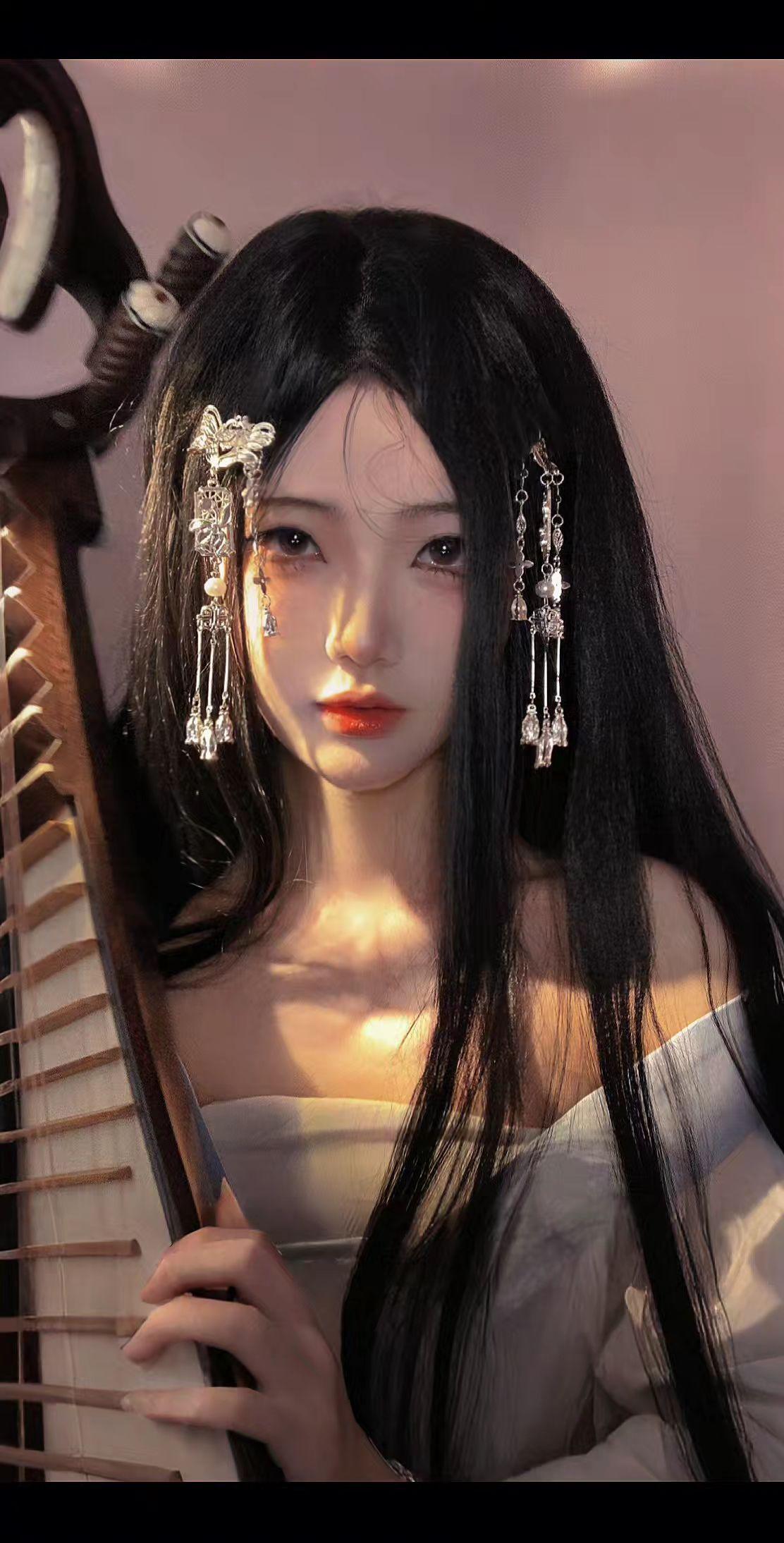 为君翻作琵琶行。