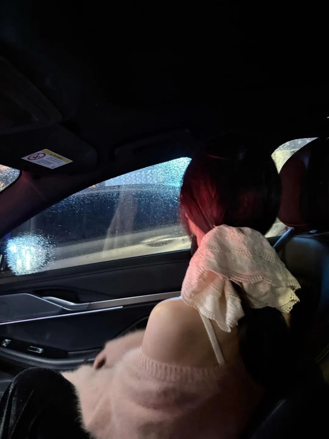 我天生就是个犟种 只要我在乎了倒贴你我都愿意 一旦不在乎了 你再有本事我也不会多