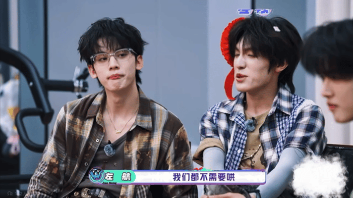 张泽禹0帧起演谁被小宝的即兴表演可爱到！面对问题直接0帧入戏，吐槽式演绎内心OS