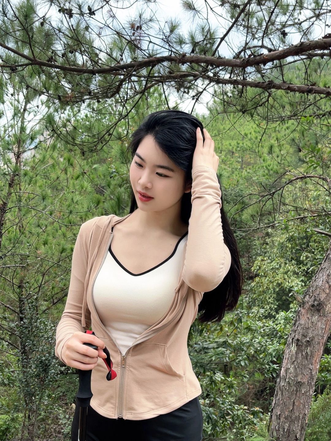 天气这么好 可以请你一起去爬山吗