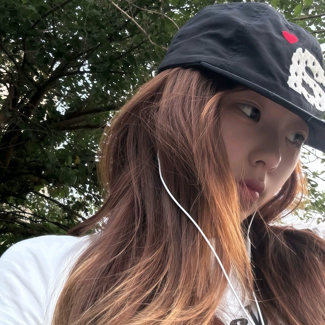 超有feel~的头像 