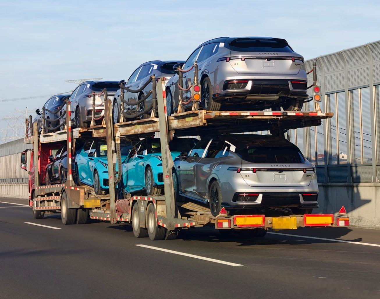 一车07gt，看起来大多是四驱大v聊车