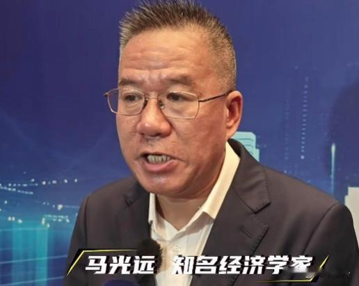 AI基建堪称人类史上最大建设浪潮？马光远冷静拆解背后机遇与巨大泡沫
 
不少人最