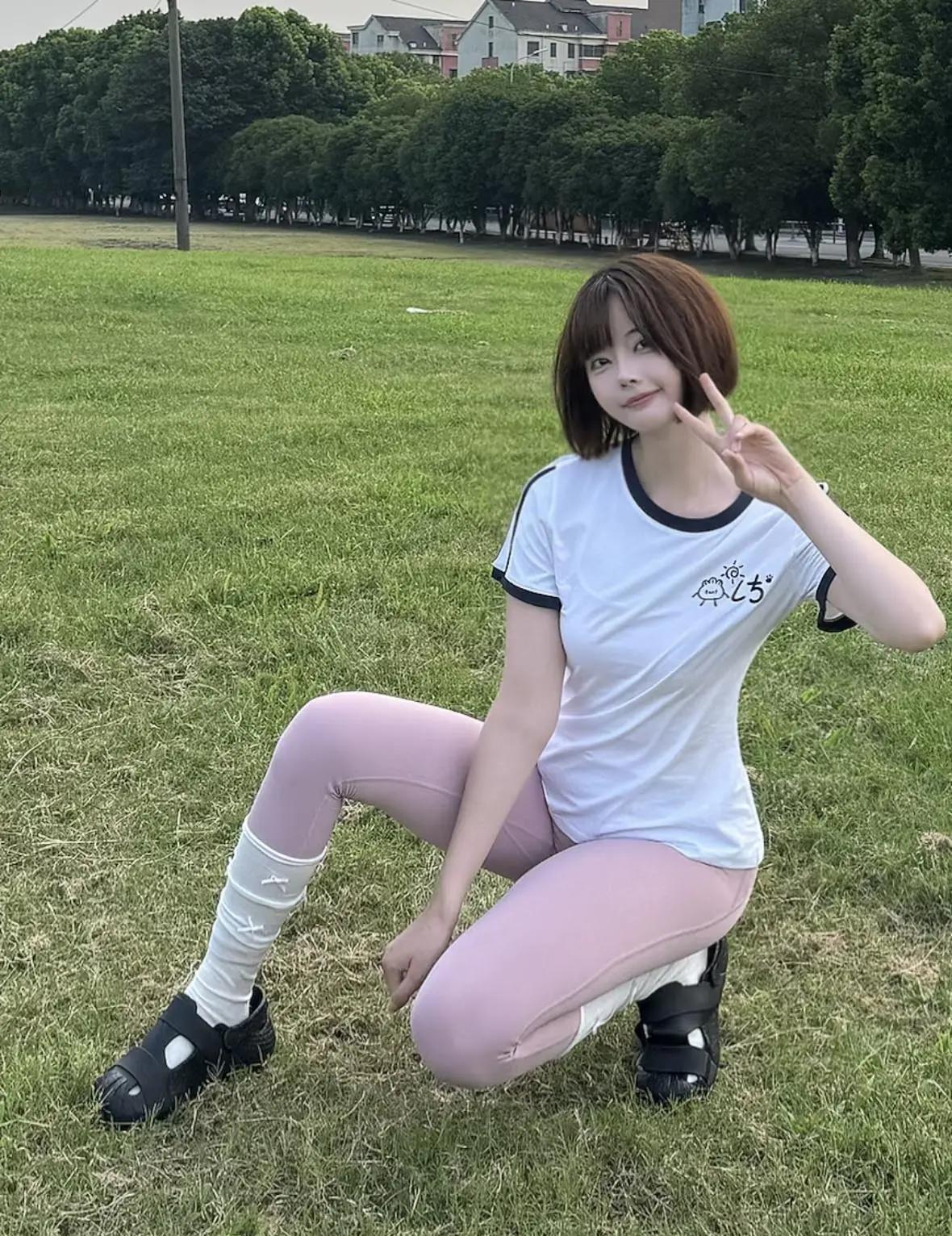 给人一种健美健康，英姿飒爽，活力四射的感觉，性感迷人