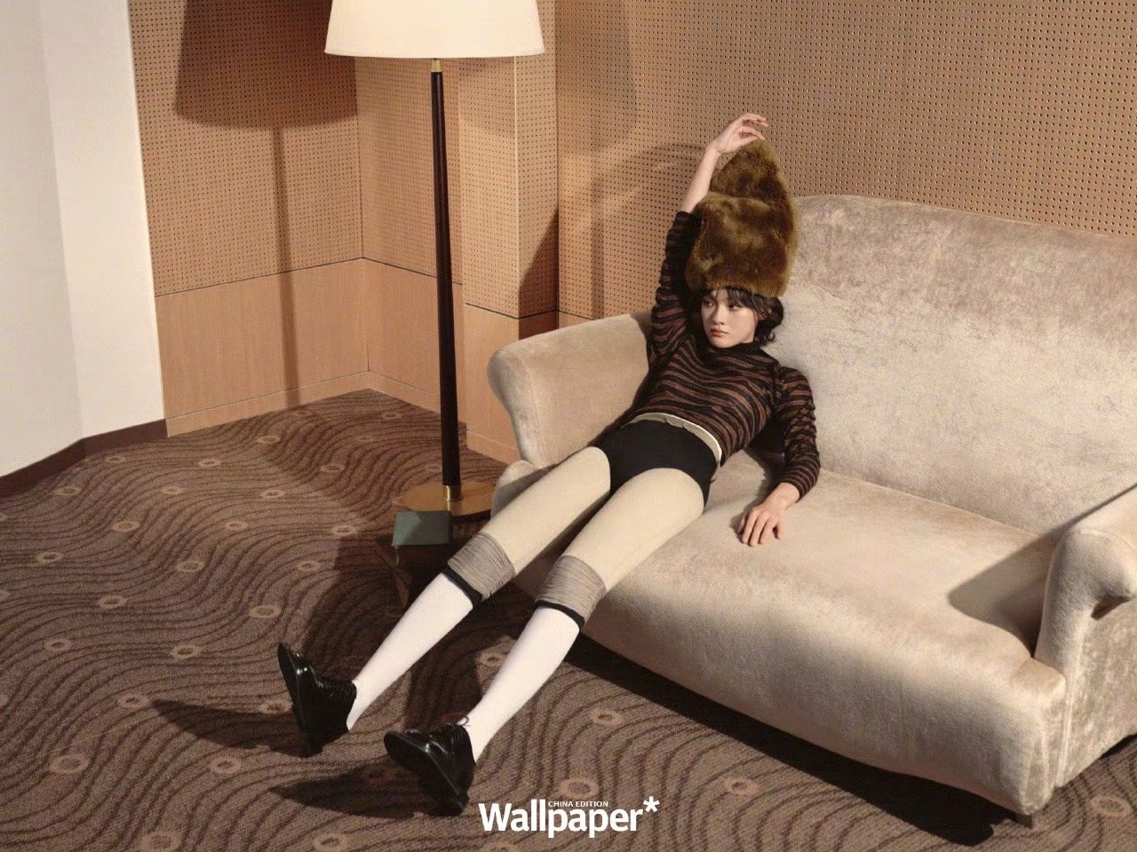 文淇复古下睫毛好独特文淇蕾丝内衬氛围感 《Wallpaper中文版》封面释出！复