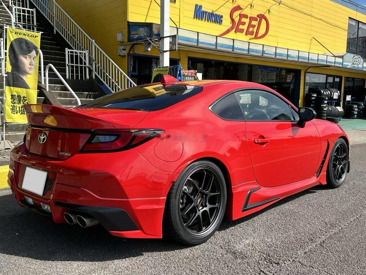 锻荣社TWS RS339数据 18×8.5J 5*100丰田86 、 斯巴鲁Br
