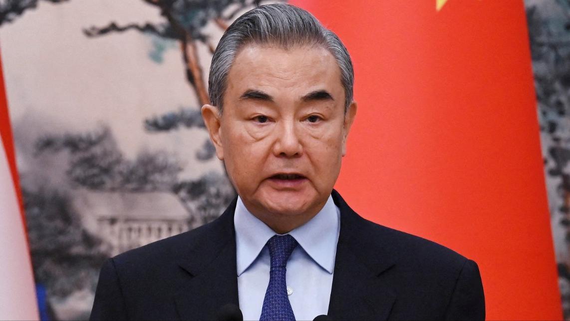 北京时间3月19日，英国一通电话打到了中国，希望能够和中国谈一谈，重点便是就中东