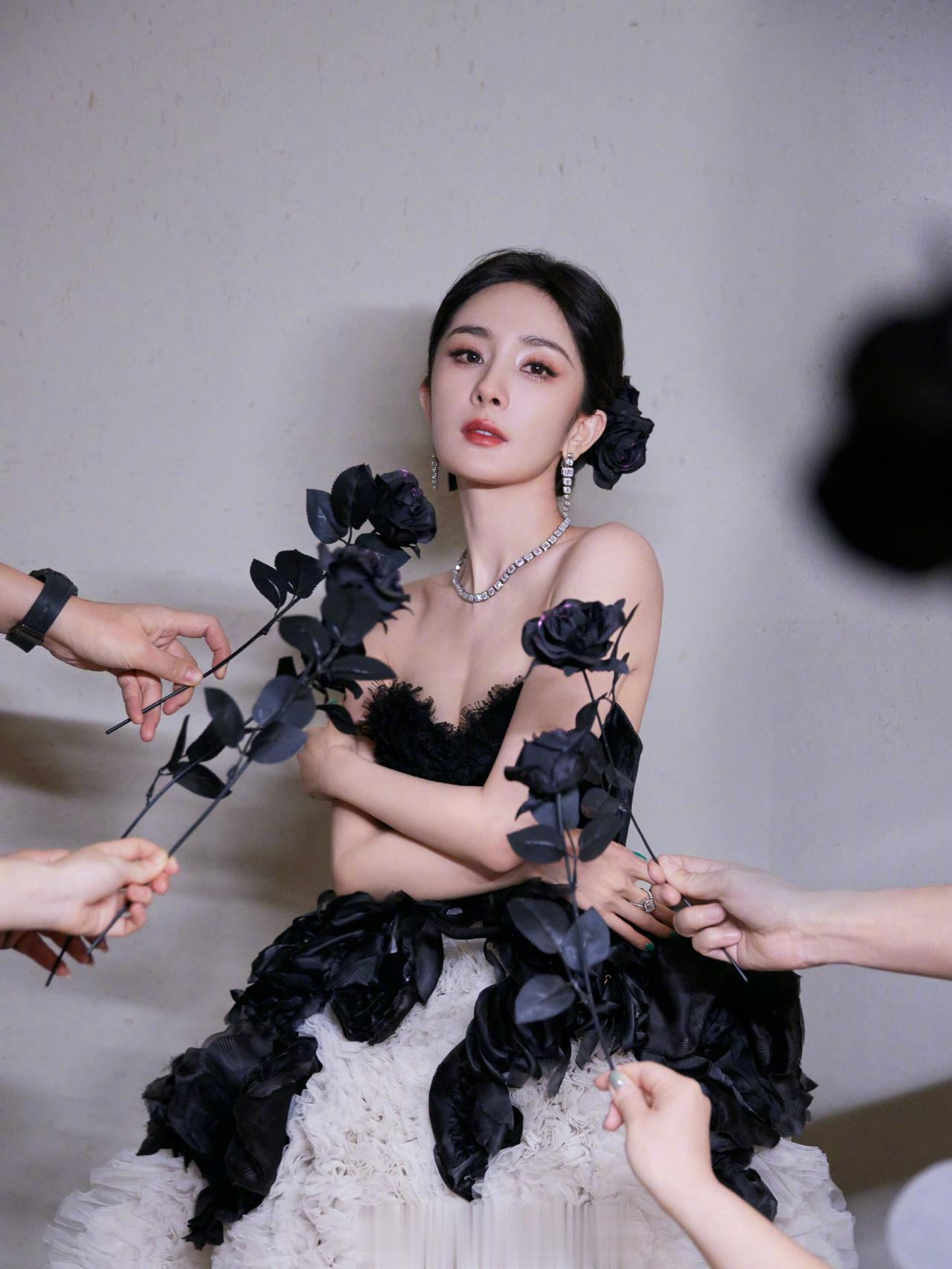 黑玫瑰妆美到让我发疯[送花花] ​​​