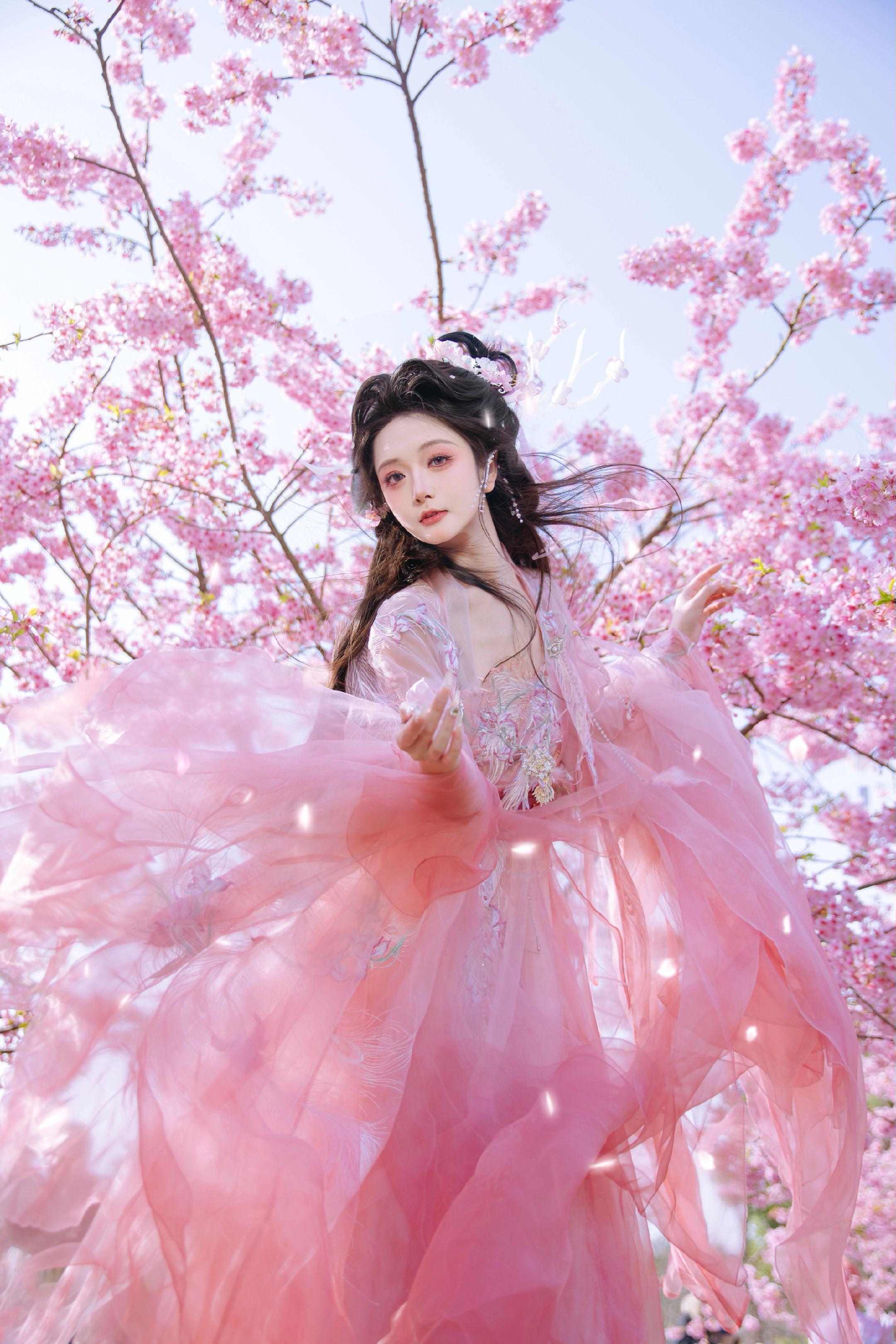 一场桃花雪，再绘桃花梦。