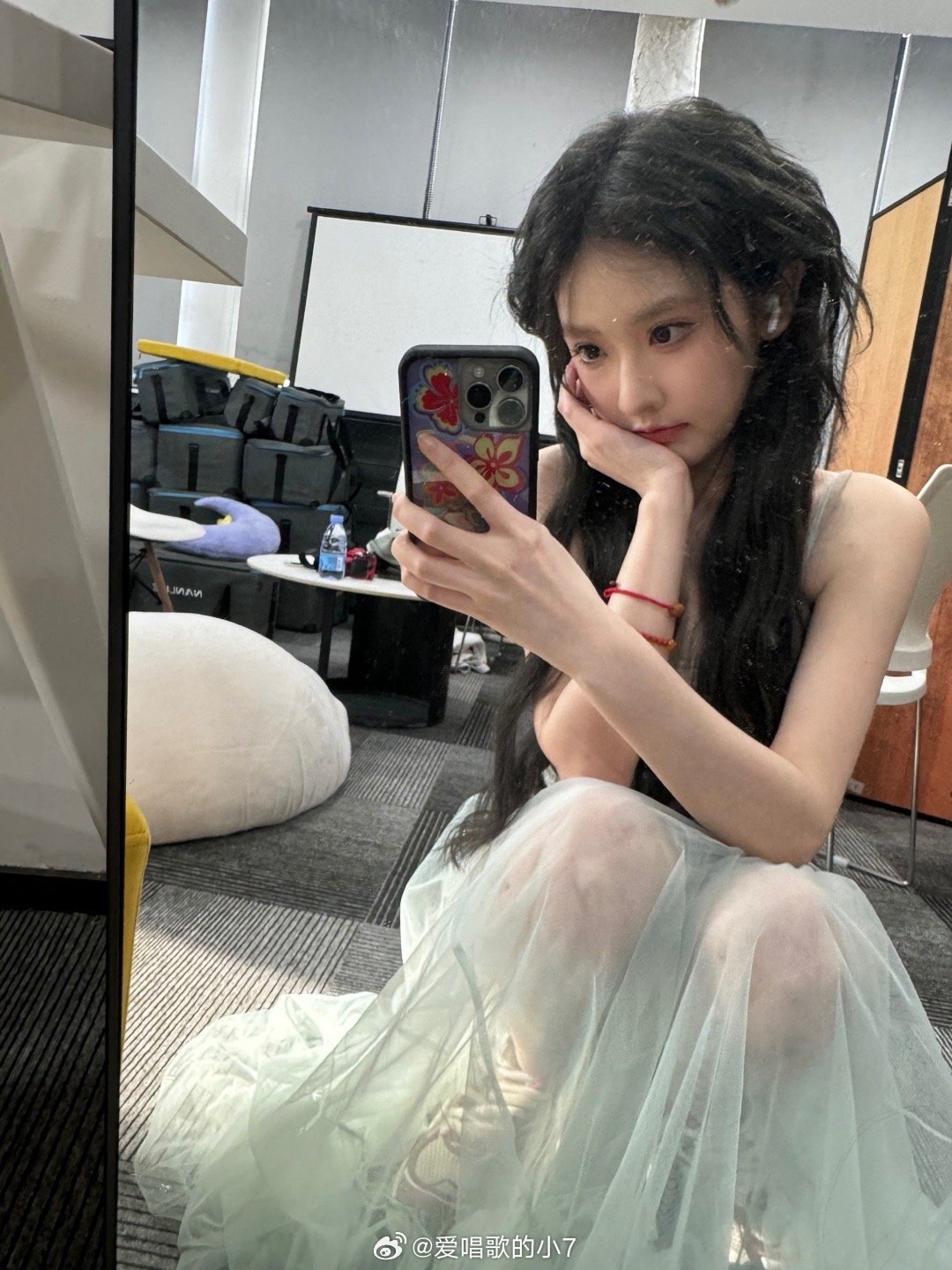 自己努力攒了5000块钱不小心被爸妈知道后就打算先不给我生活费了因为爸妈最近老板