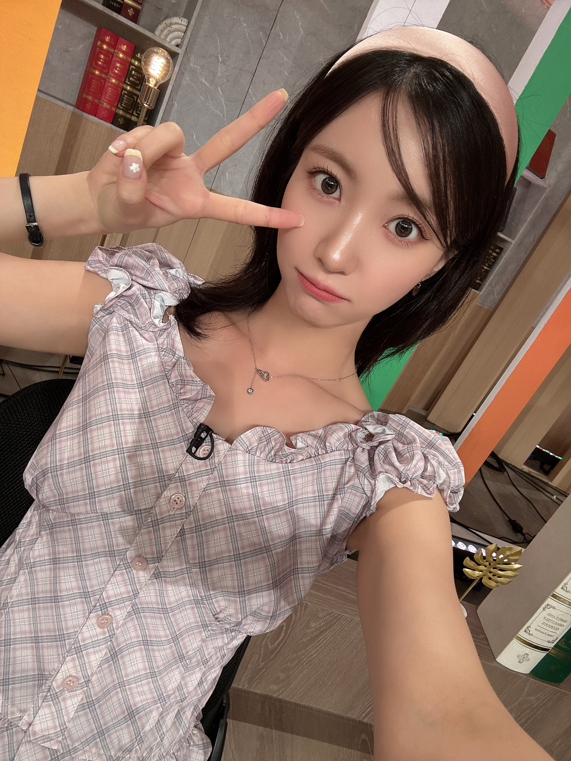 裴有彬🦌裵洧彬260809 OHMYGIRL 更新X洧彬相关「[OHMYAir