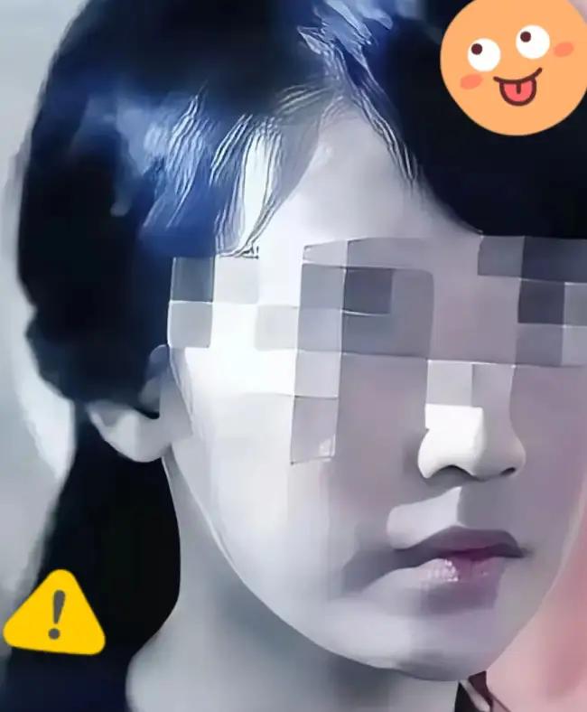 贵州网恋奔现悲剧：30天聊天换来终身伤疤！女子孤身赴约后黄体破裂，男方甩900元