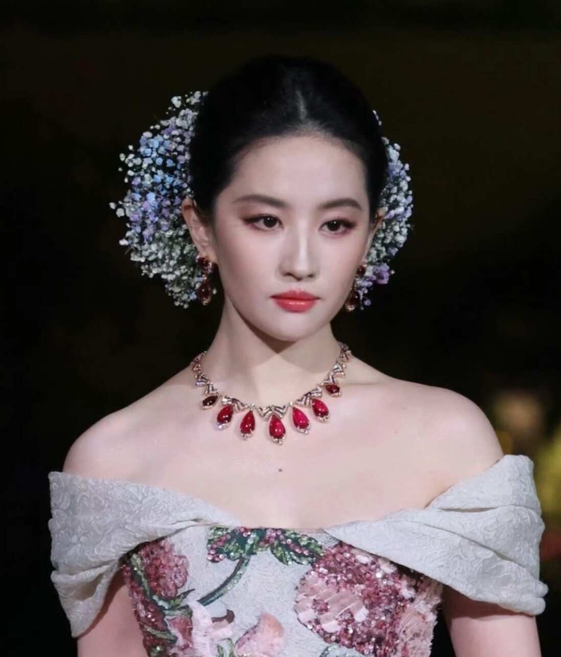 内娱女星簪花大赏，你最pick谁？