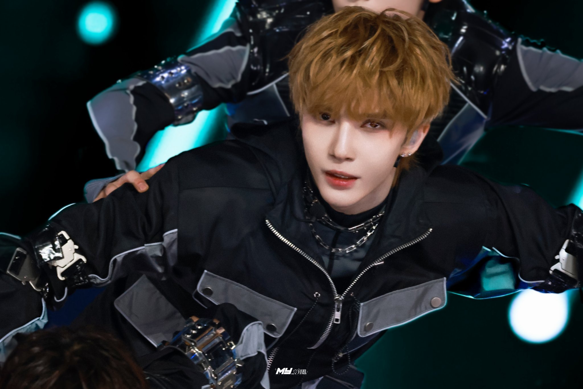 smtr25首本中国杂志 🦁 daniel混血神颜主舞 Daniel快快出道 