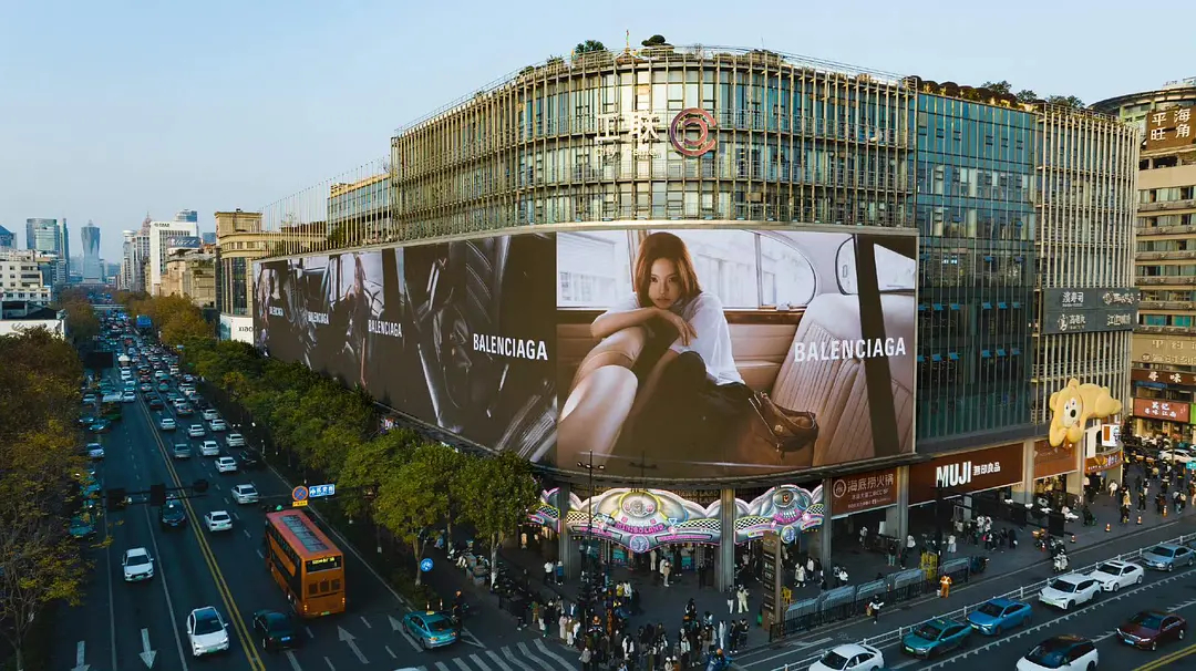 杨超越奢牌地广在95🌸里什么水平 