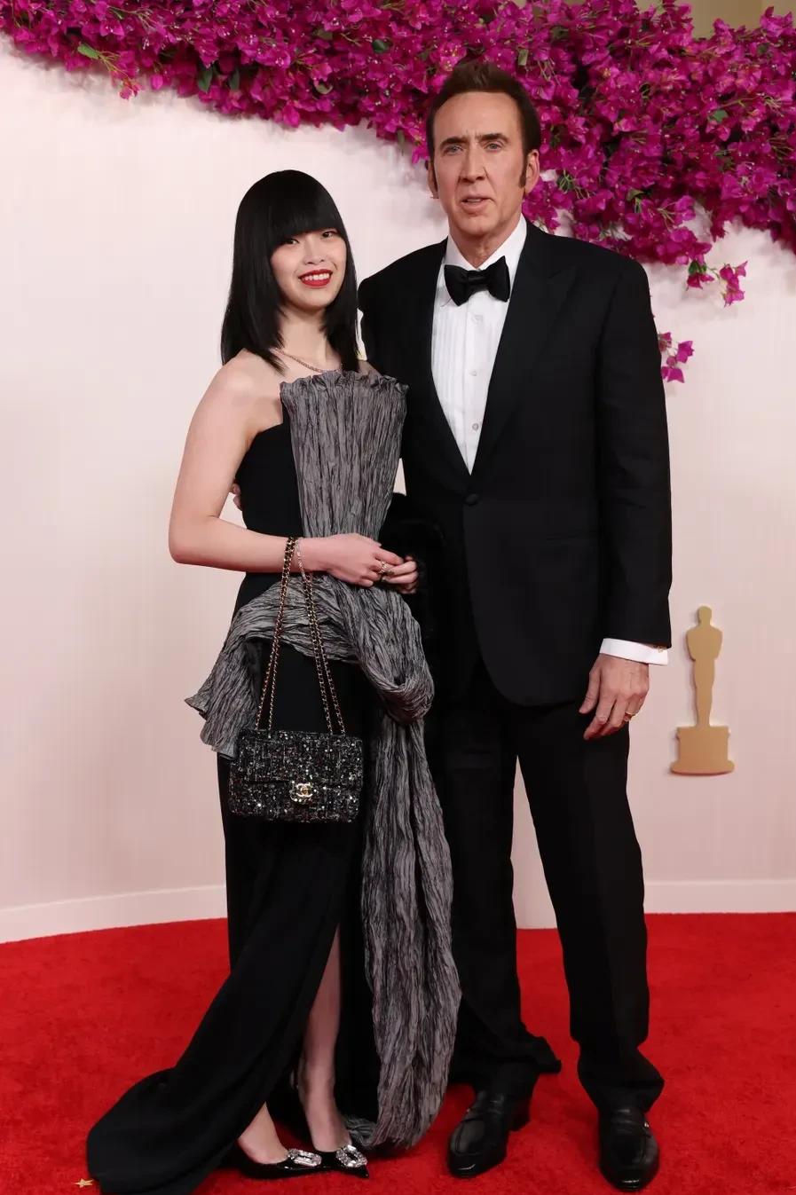 外国人对亚裔女性的审美让人看不懂！ 原来小眼睛、塌鼻梁在他们眼中才是“东方美人”