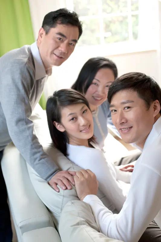 谁说儿子媳妇不能同公公婆婆同住，不能好好相处的？
新媳妇进家门有新媳妇的样子，老