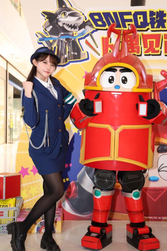 中野美树警官努力上班的日常
