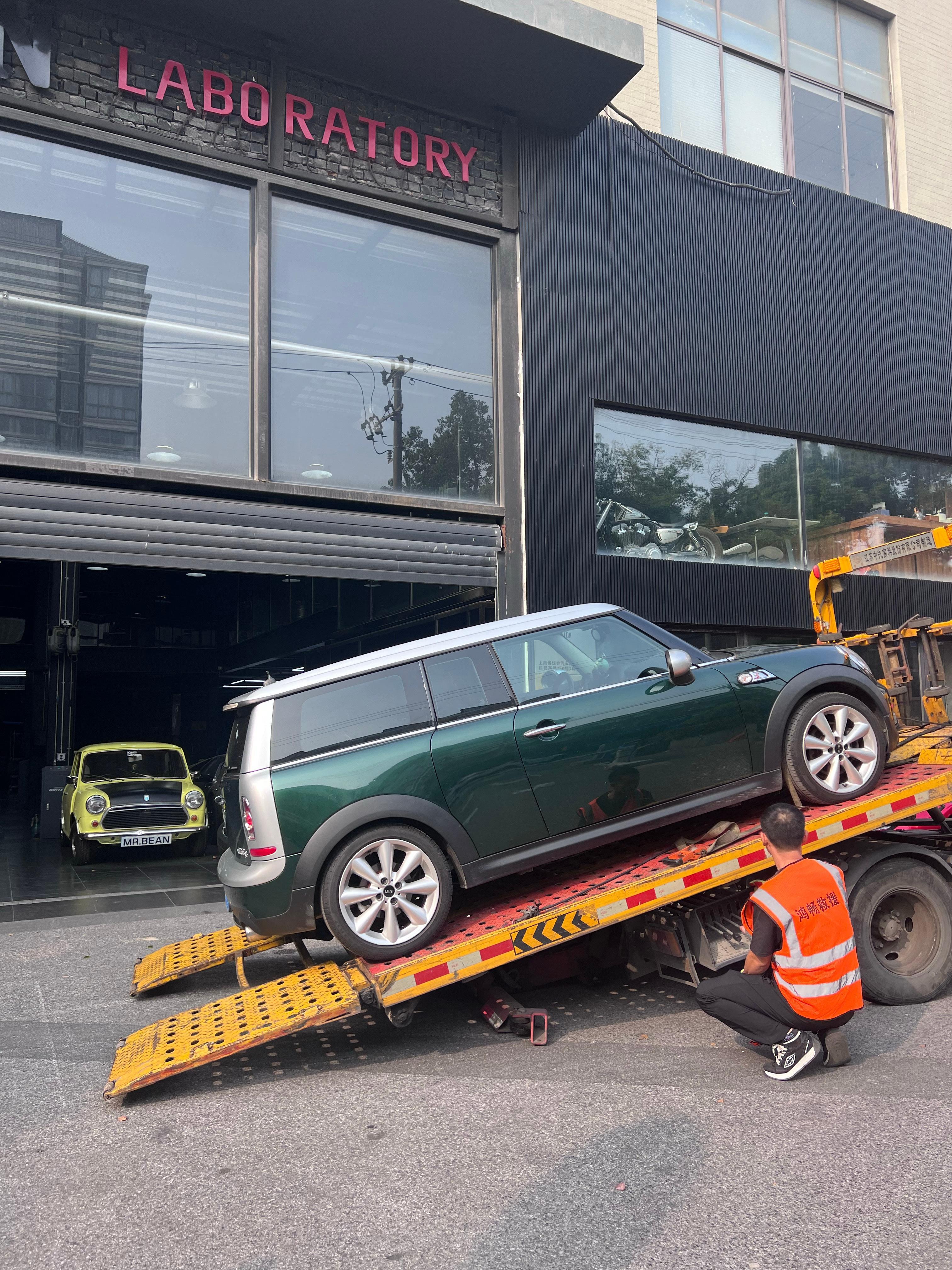 好好好 人手一台mini是吧[并不简单]目前大家聊的最多的一个问题“究竟是收F底