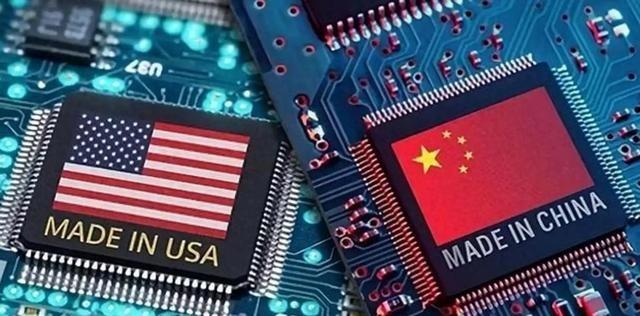 中美芯片大战，日本人突然发现了一个重大的秘密！美国靠着尖端芯片死磕中国，而中国呢