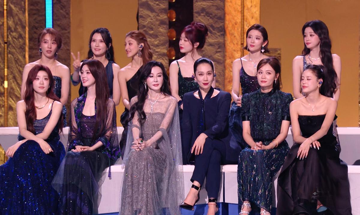 《浪姐7》12人成团！曾沛慈总冠军，张月年度队长，陈瑶遗憾满满 