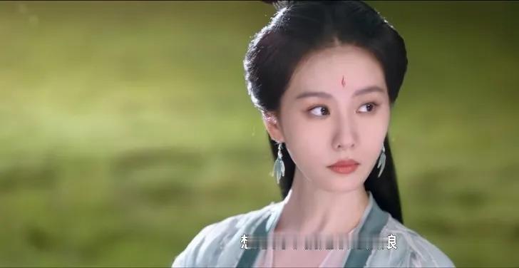 发誓以后都不看刘诗诗的剧了，无论是《掌心》，还是刚开播的《淮水竹亭》，她的除了妆