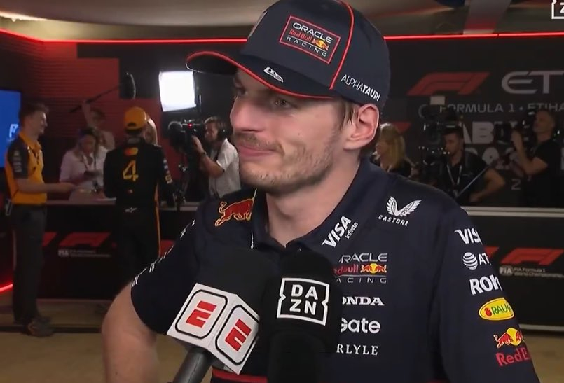 维斯塔潘表示自己明年可能不会使用33号，但还没有想好用什么车号。F12025F1