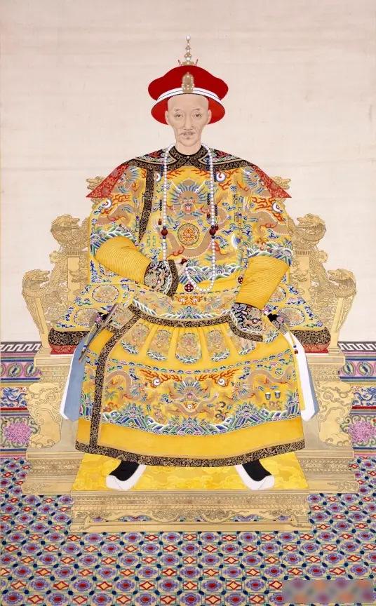 1842年夏天，道光皇帝得知英国女王才23岁时，整个人懵了，他盯着报告看了好几遍