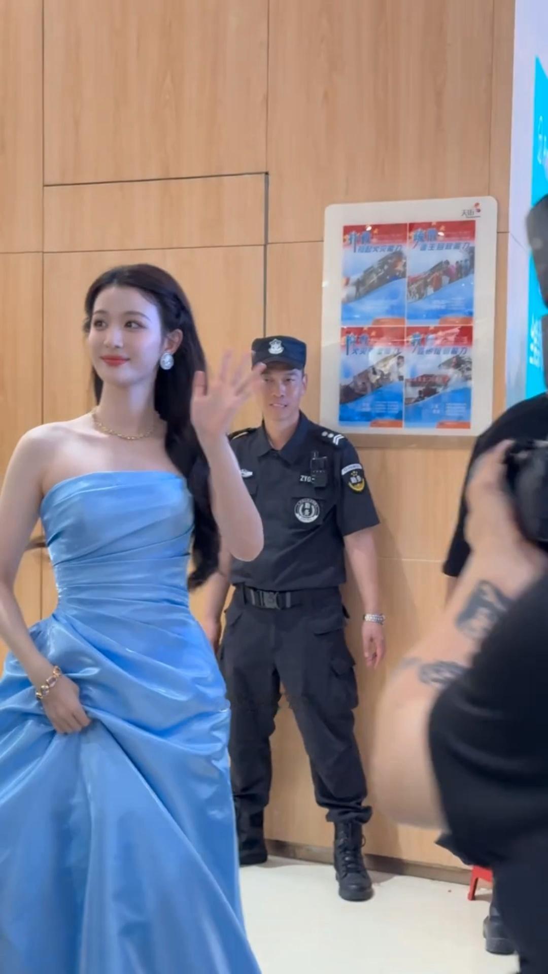 好美呀船儿