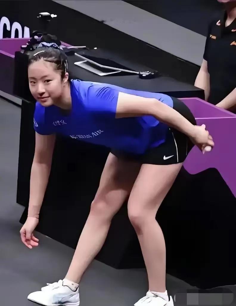 成都世乒赛现场，中国球迷喊