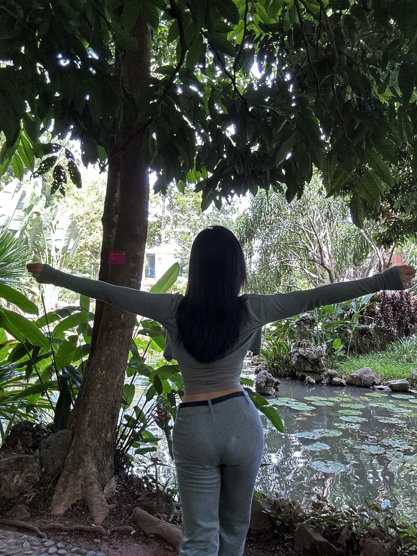 这身好适合去植物园！