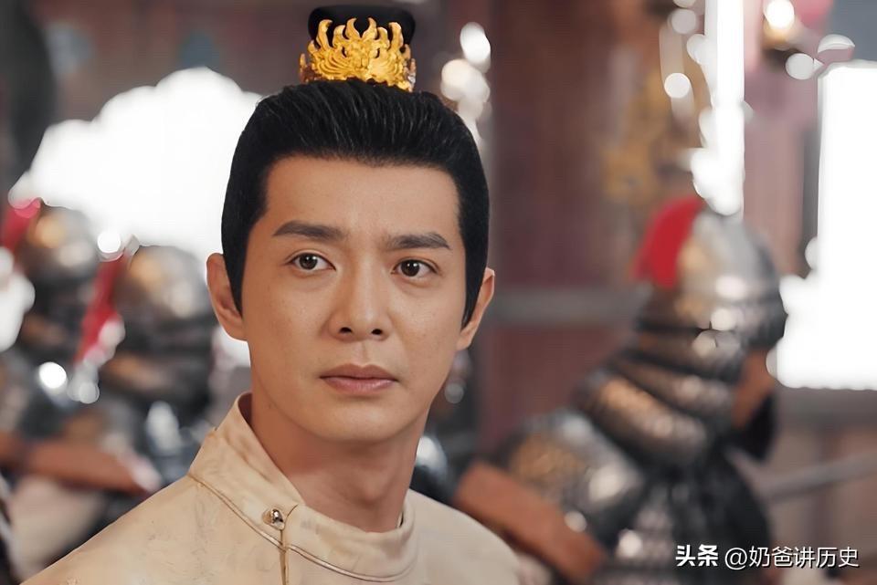 之前听说一个玄学故事，李隆基晚年沉迷长寿，所以豢养了很多术士。安史之乱爆发后，李