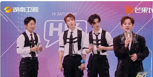 看两人同框真的太舒服了，游戏里的默契度直接拉满，提问作答一秒同步，完全不用多余沟