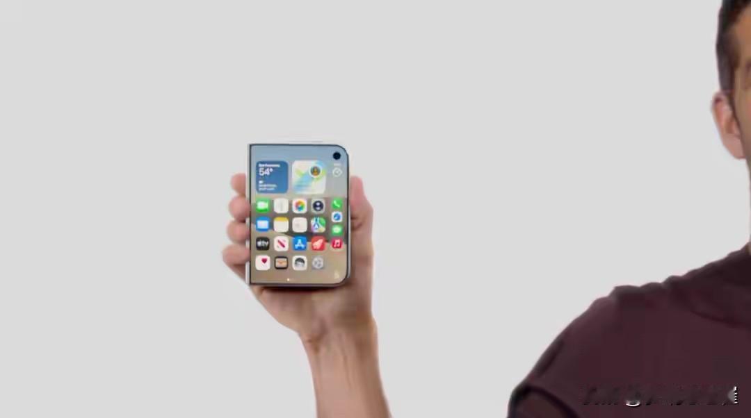 【苹果首款折叠屏手机iPhone Duo正式亮相】正在举办的2026苹果秋季新品