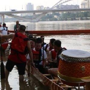 赣州身边事 【赣州章贡区：南桥“龙舟人”，一条船一条心】 网页链接