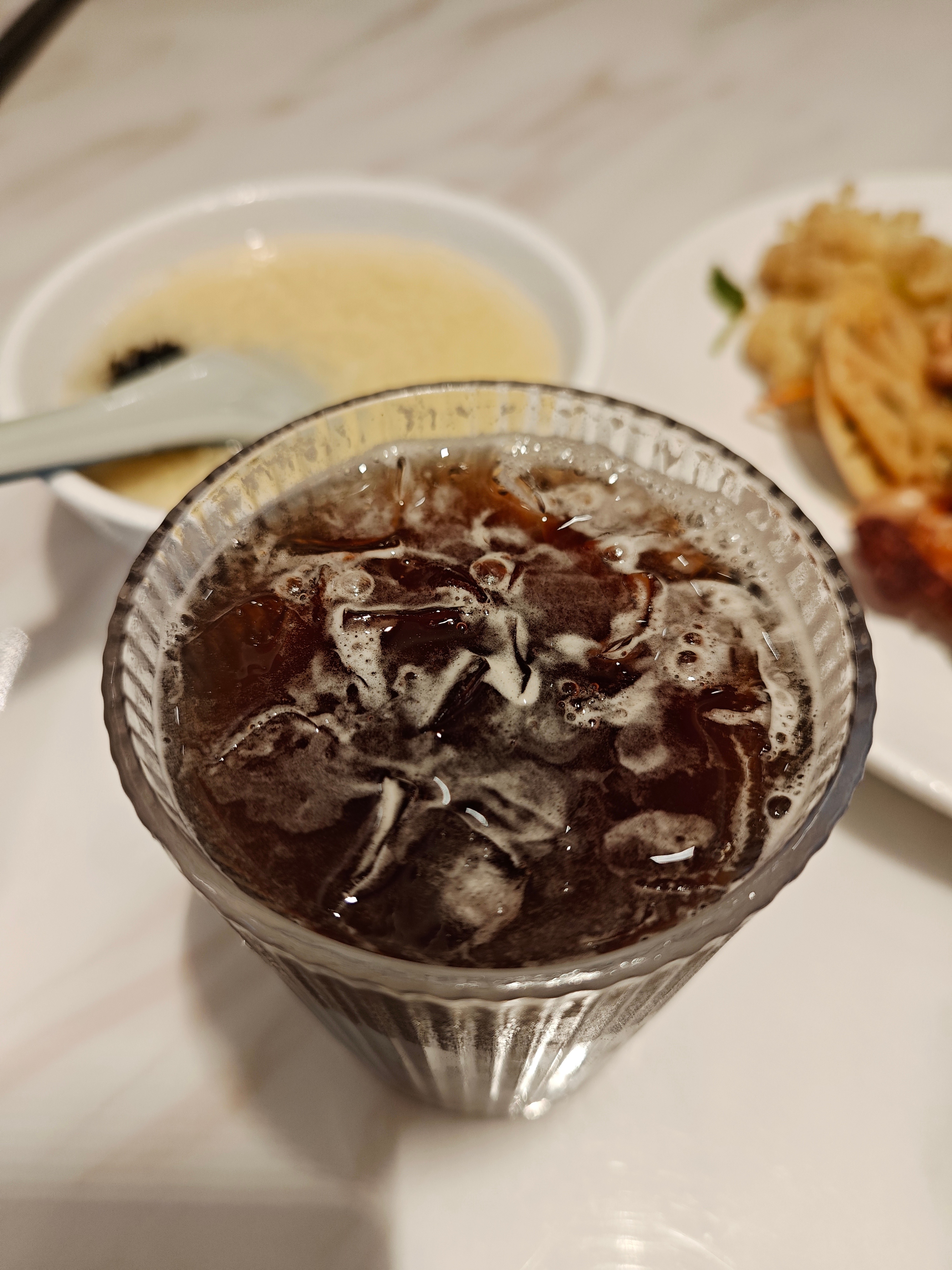 咖啡早上好 酒店早餐自制一杯冰葡美式，瑞信今天又省了。 梅州