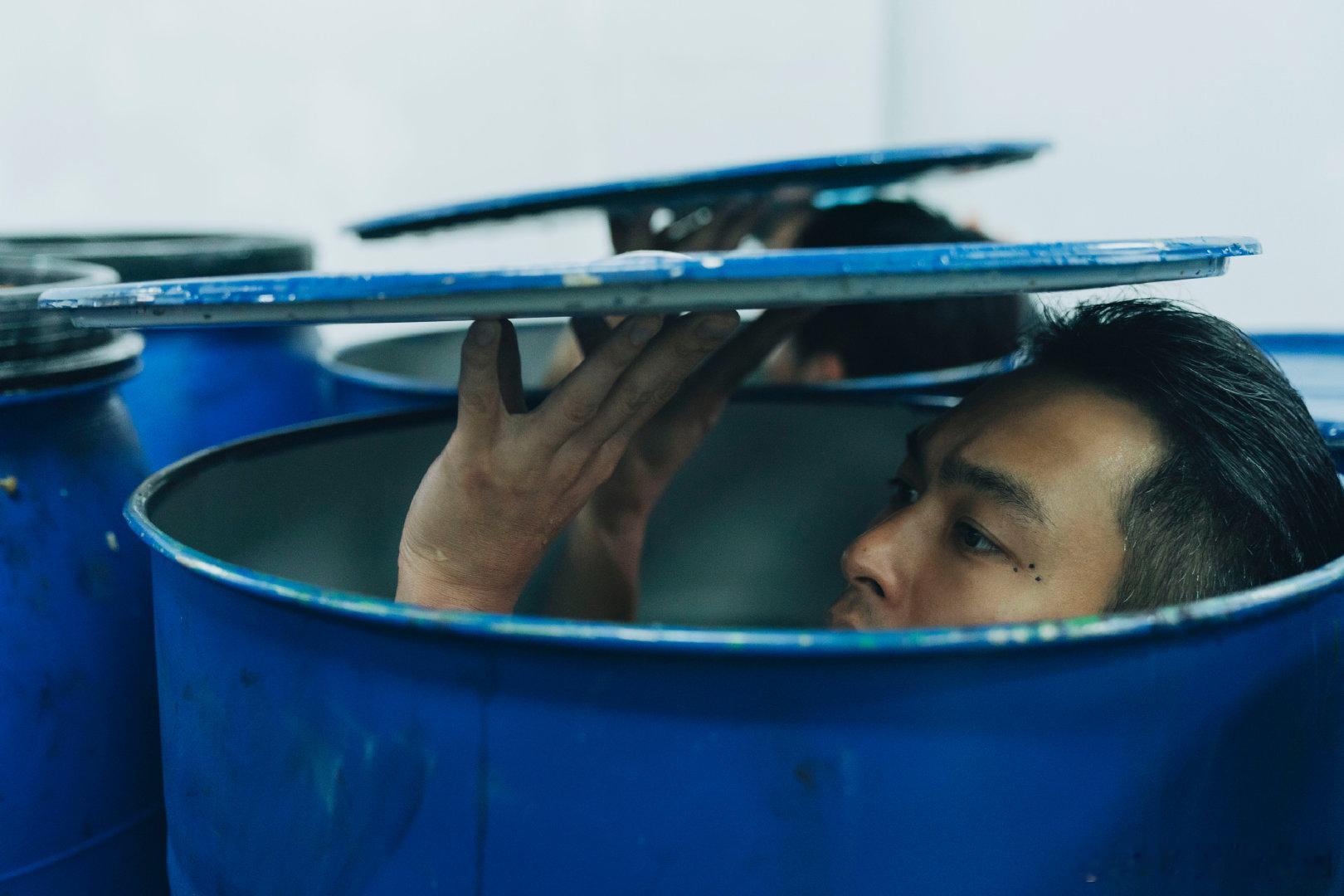 监所男子囚生记 圆满收官！全员暖心助攻太戳泪点！饰演的9568，为见儿子开启疯狂