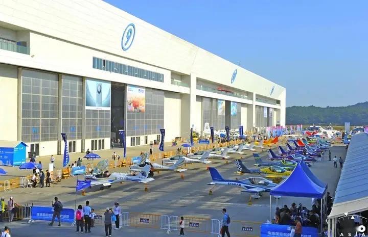 中国航展禁止日本相关人员入内，直接吊销许可证，引起外界高度关注。

11月26日