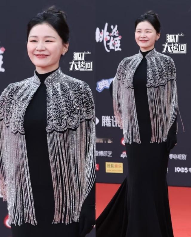 金靖[超话] 靖姐产后首次露面 怎么越来越美了阿！这产后状态还有谁！金靖果然没有
