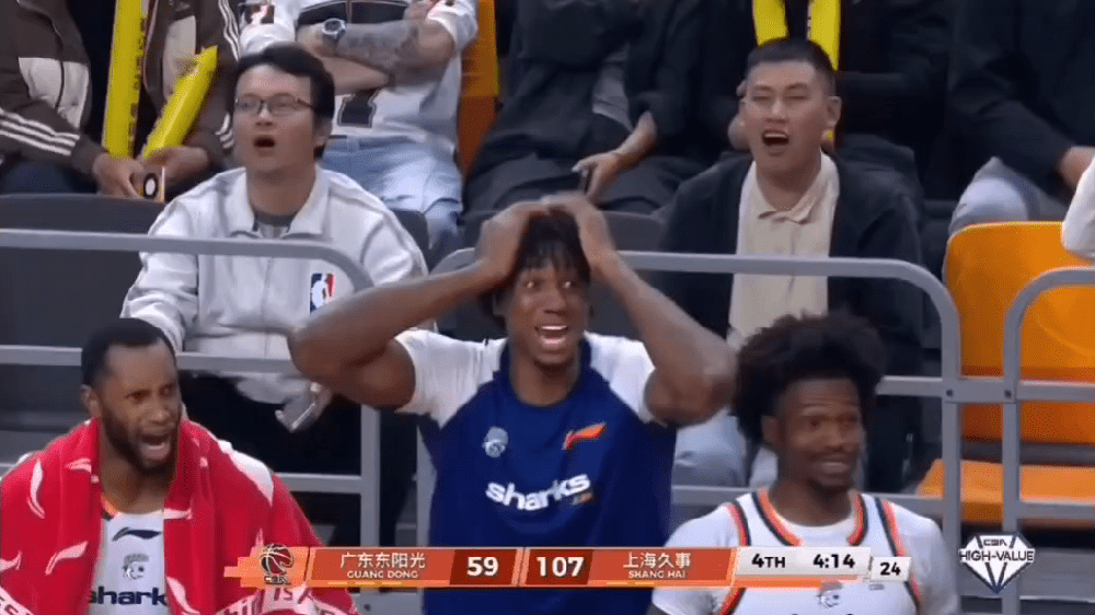 胡明轩迎来证明之战！广东男篮客战四川盼星星盼月亮，广东男篮与四川男篮的比赛终于要