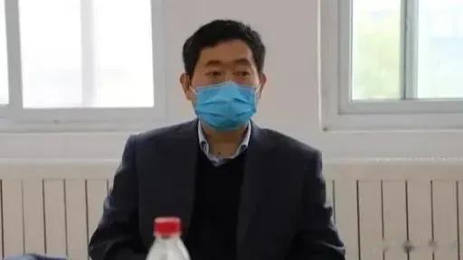  

5月9日，一女子发文称自己在11年前遭郑州大学教授王某某PUA长达两年半，
